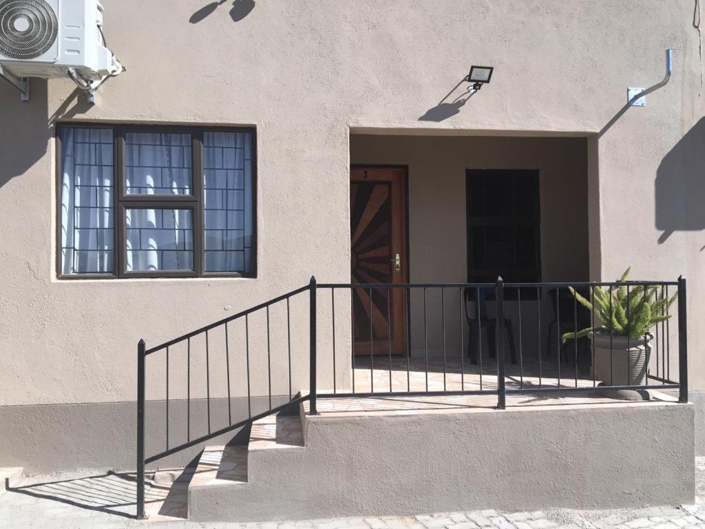 Home Sweet Home Springbok Bagian luar foto