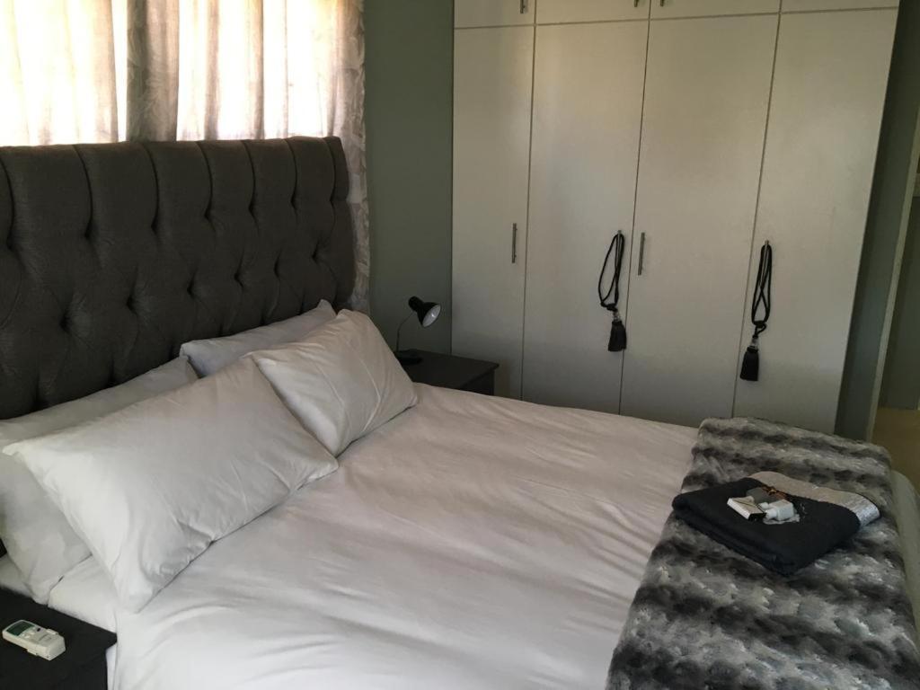 Home Sweet Home Springbok Bagian luar foto