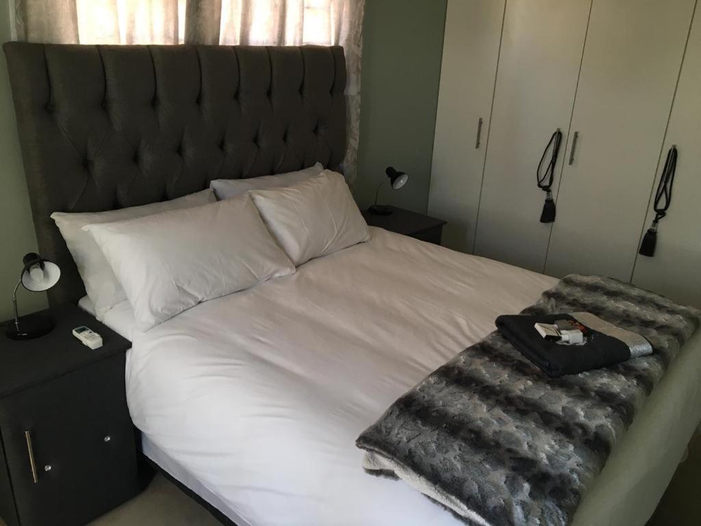 Home Sweet Home Springbok Bagian luar foto